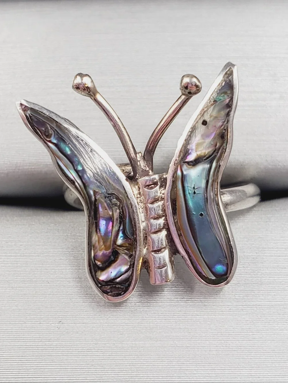 Abalone Butterfly 925 Sterling Silcer Artisan Iridescent Vintage Ring